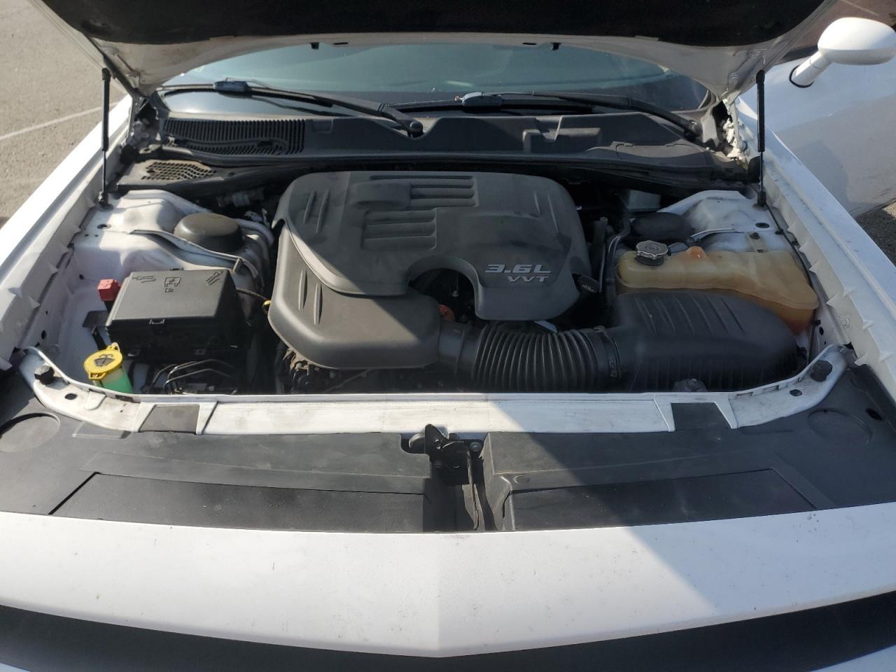 2017 Dodge Challenger - zdjęcie 11
