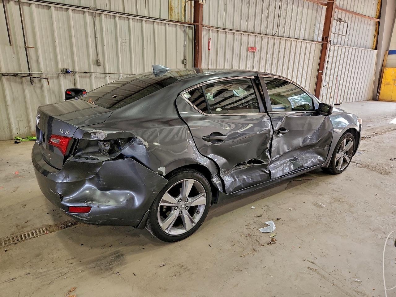 2013 Acura ILX - zdjęcie 3