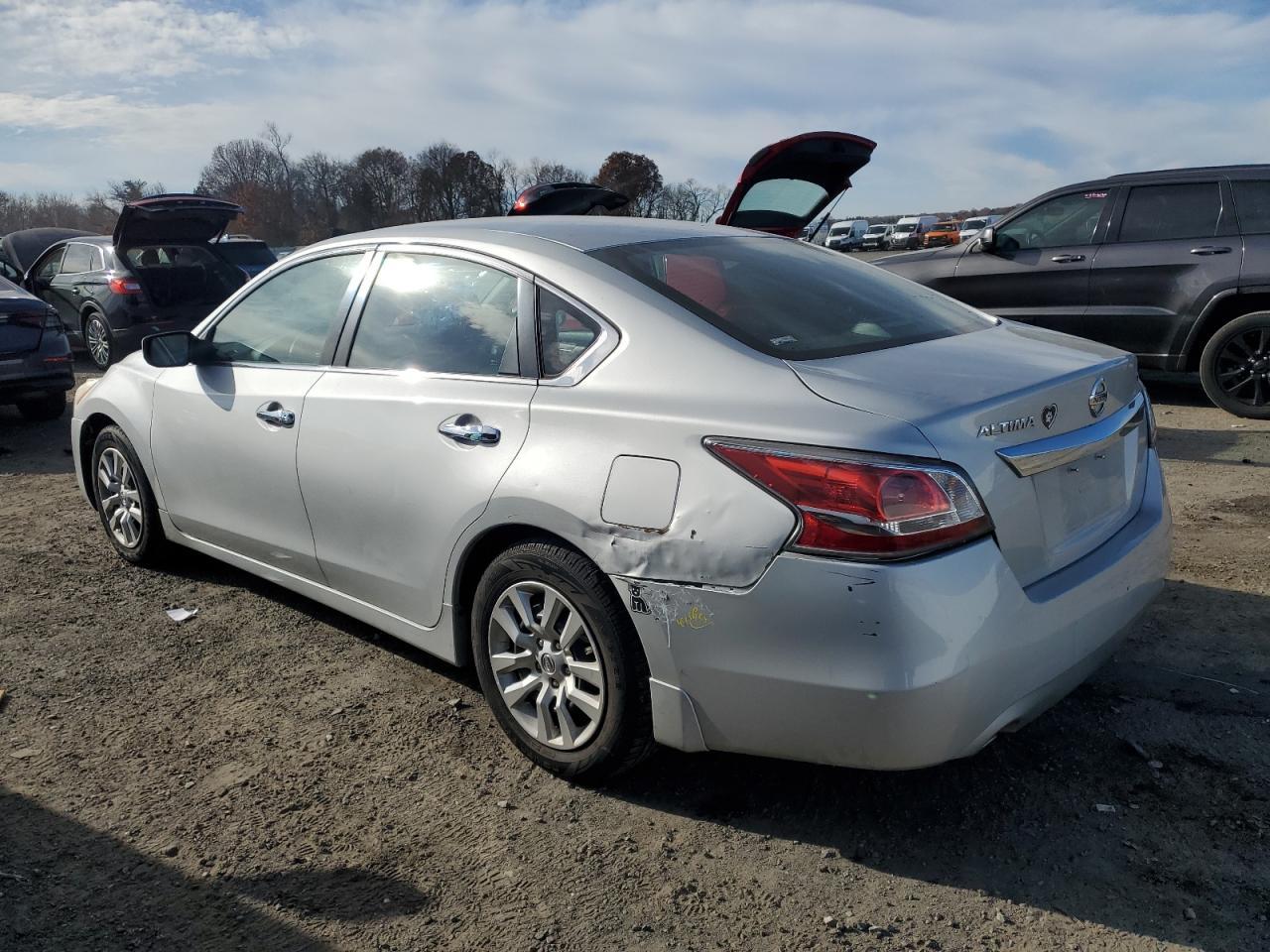 2015 Nissan Altima 2.5 - zdjęcie 2