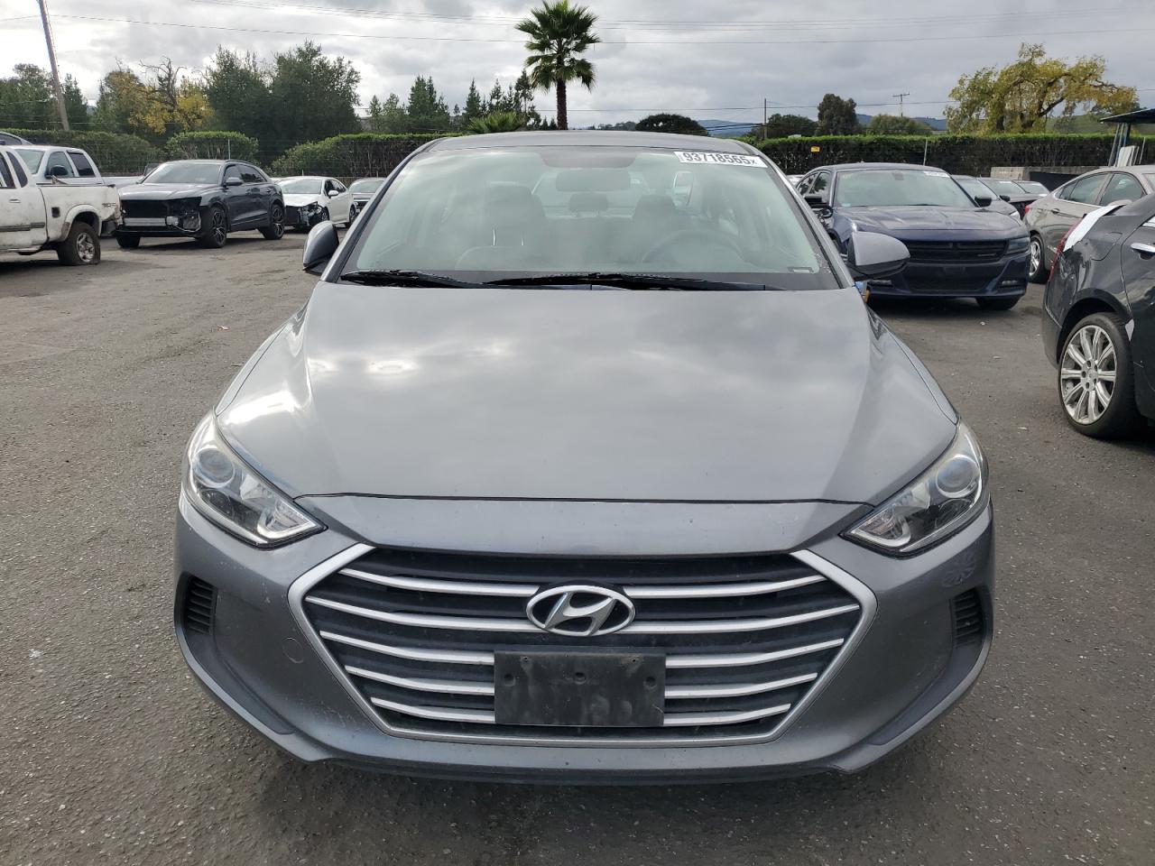 2017 Hyundai Elantra - zdjęcie 5