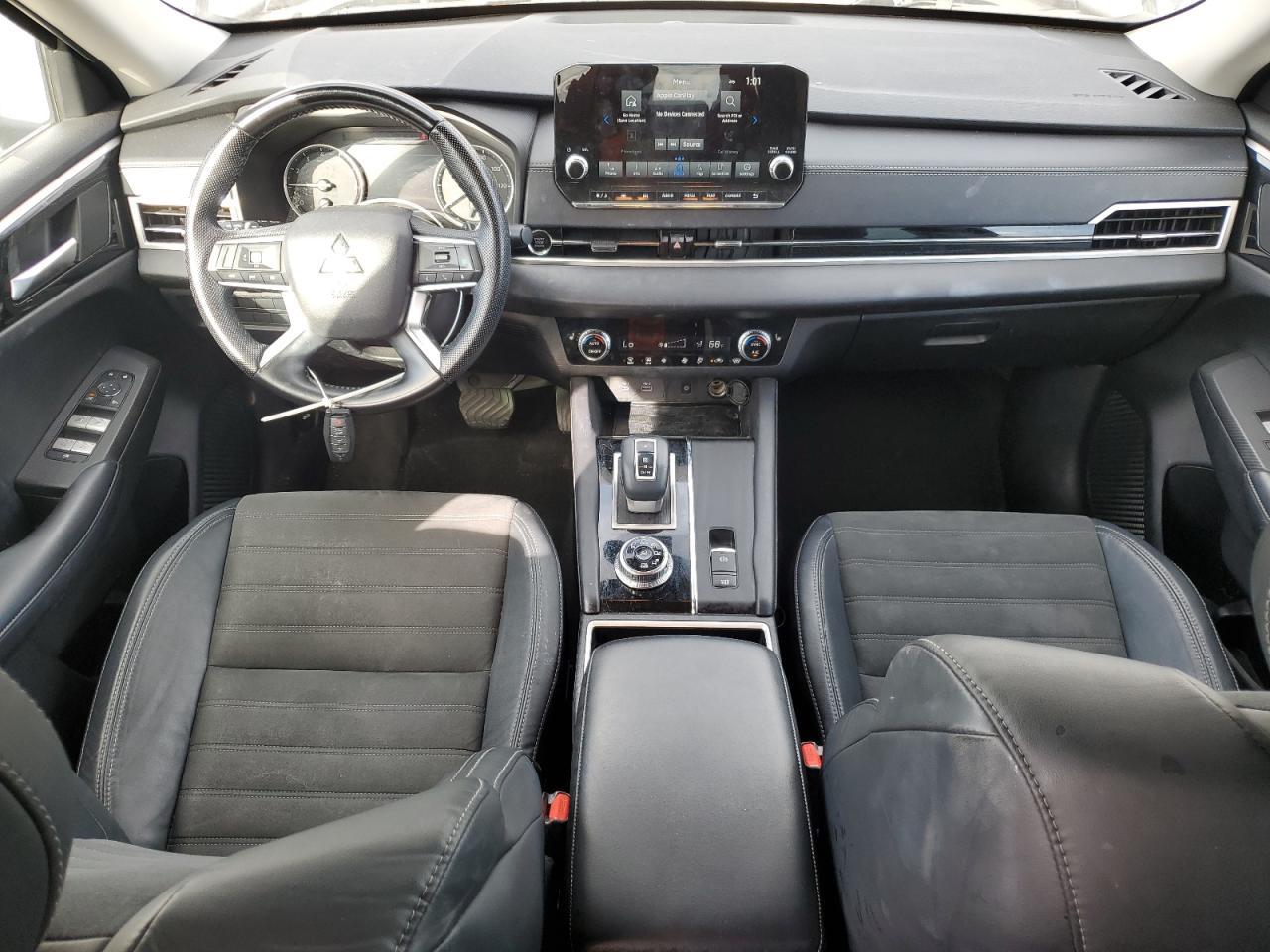 2022 Mitsubishi Outlander - zdjęcie 8