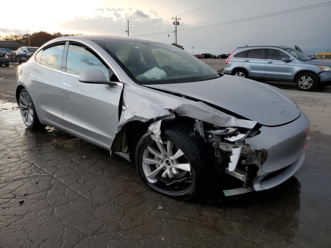 2018 Tesla Model 3 - zdjęcie 4