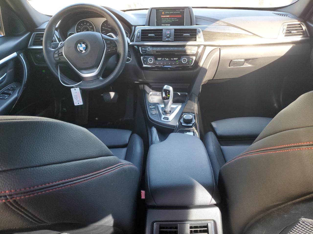 2018 BMW Seria 3 - zdjęcie 8