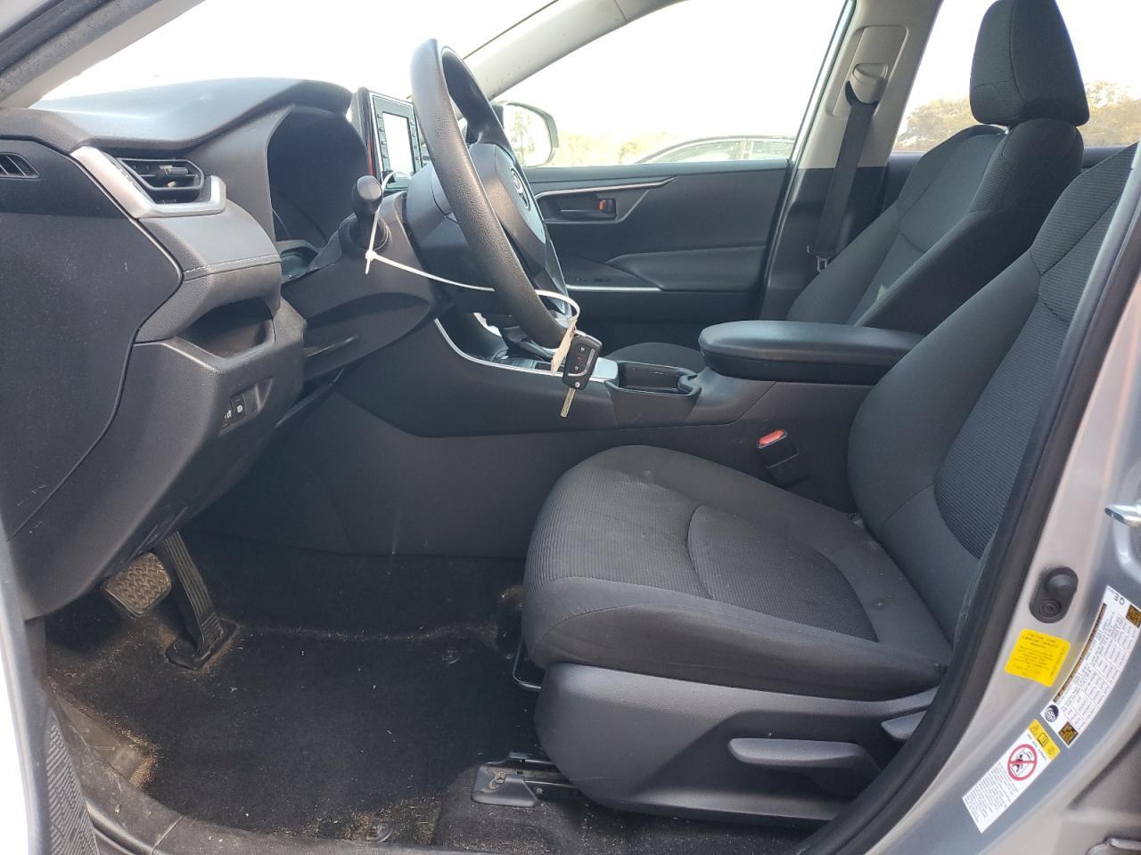 2019 Toyota RAV 4 - zdjęcie 7