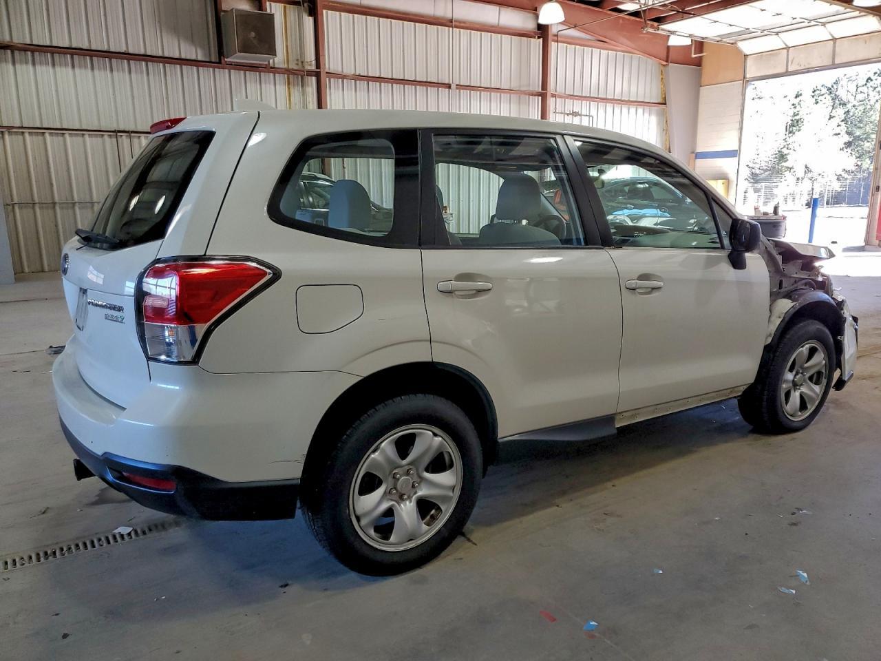 2017 Subaru Forester - zdjęcie 3