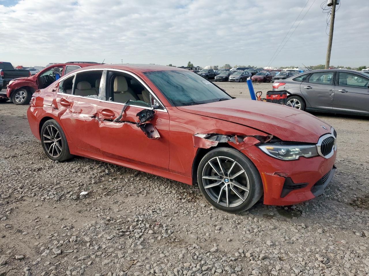 2021 BMW 330I - zdjęcie 4