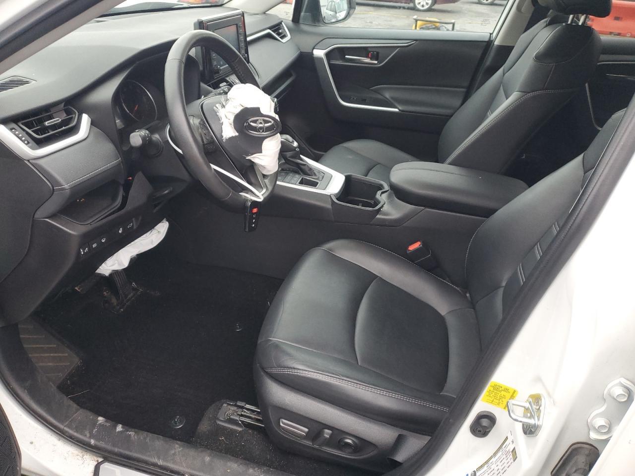 2022 Toyota RAV 4 - zdjęcie 7