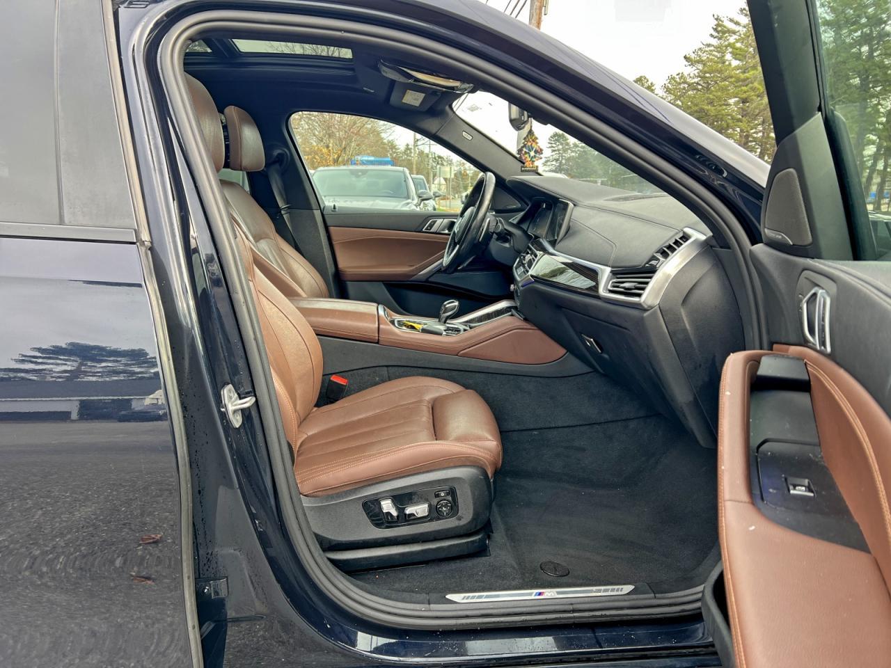 2021 BMW X6 - zdjęcie 5