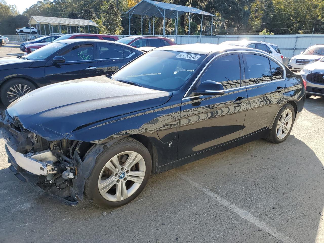 2018 BMW Seria 3 - zdjęcie główne