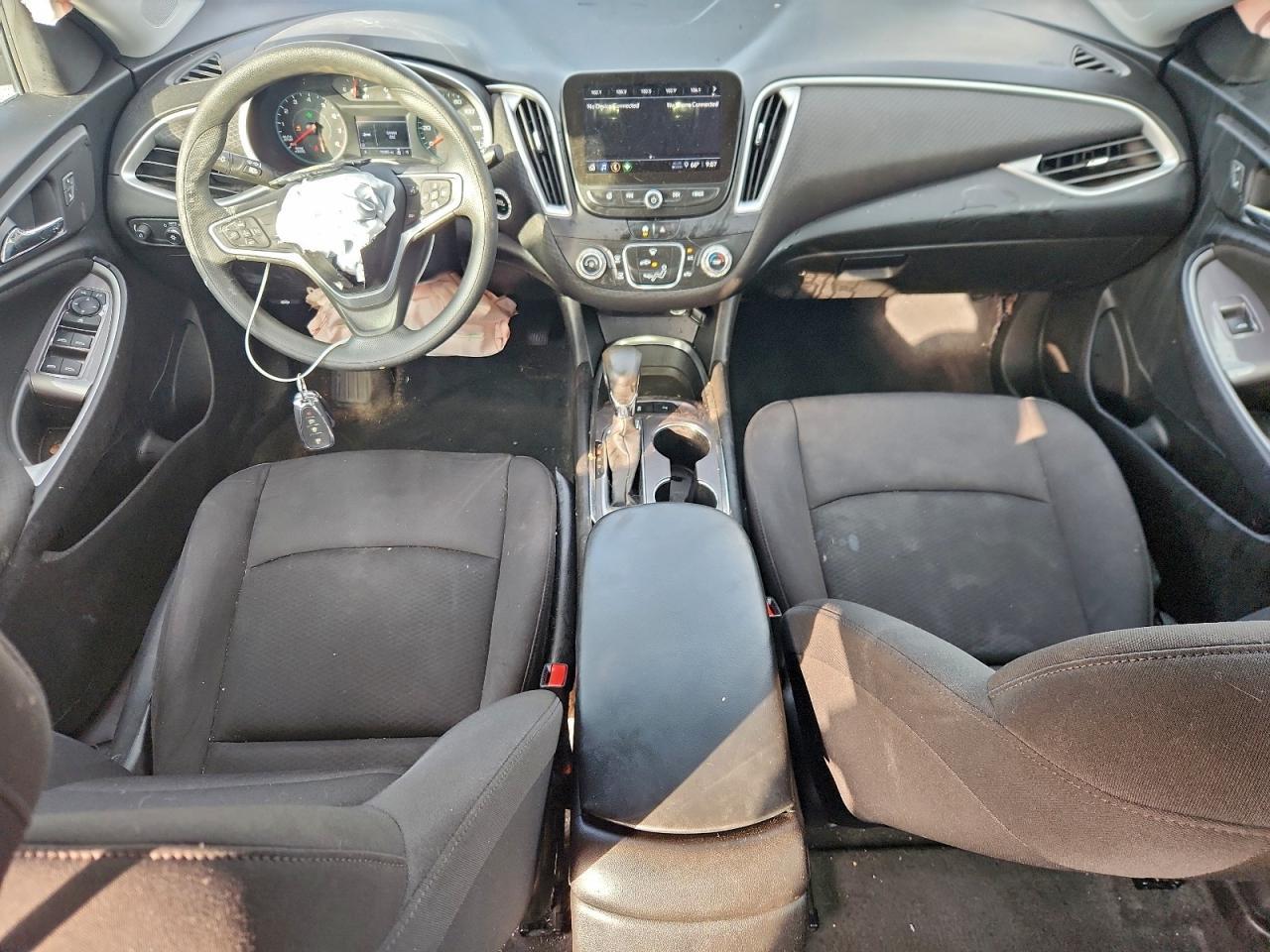 2022 Chevrolet Malibu Ls - zdjęcie 8