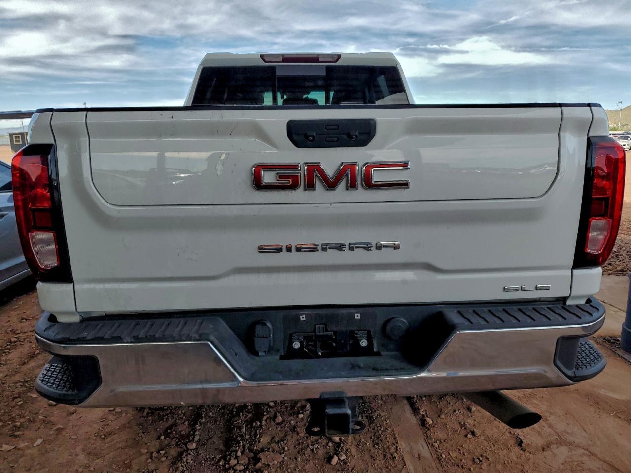 2024 GMC Sierra - zdjęcie 6