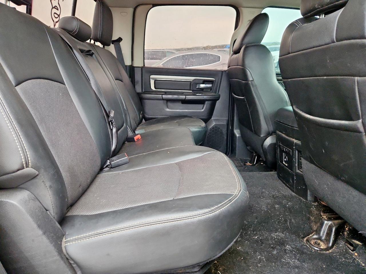 2014 RAM 1500 - zdjęcie 10