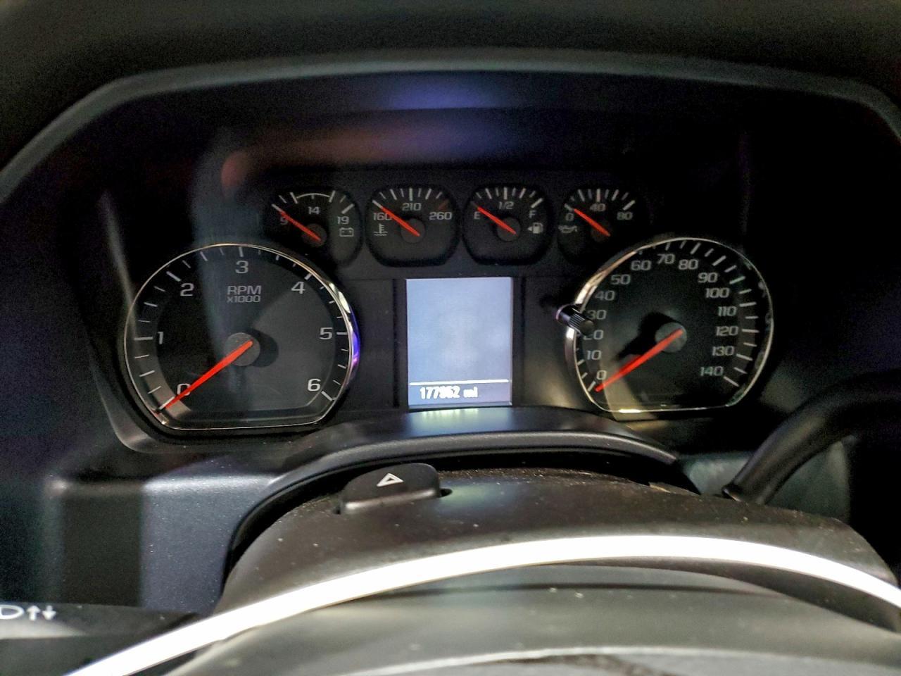 2018 Chevrolet Silverado K1500 - zdjęcie 9