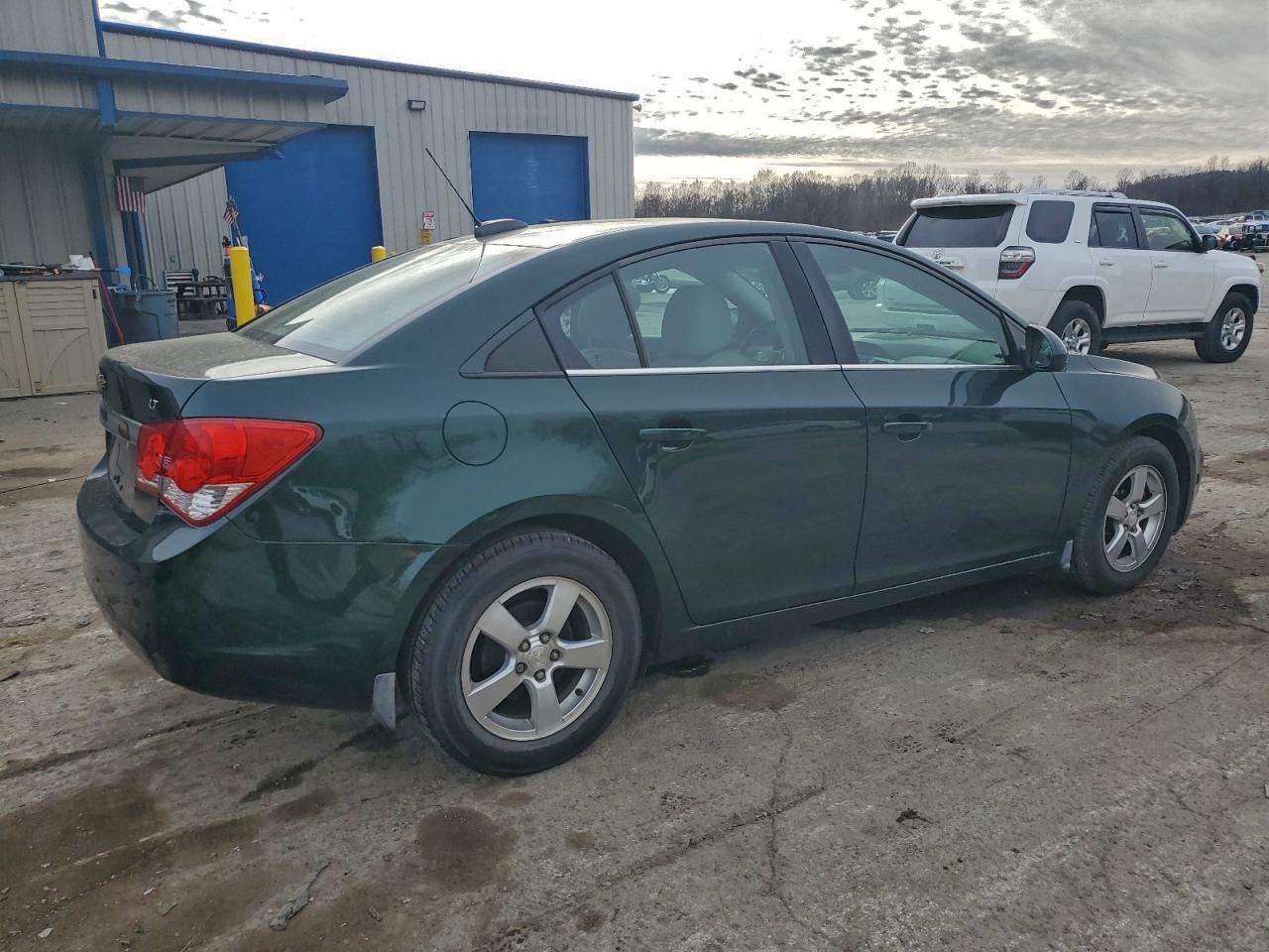 2015 Chevrolet Cruze - zdjęcie 3