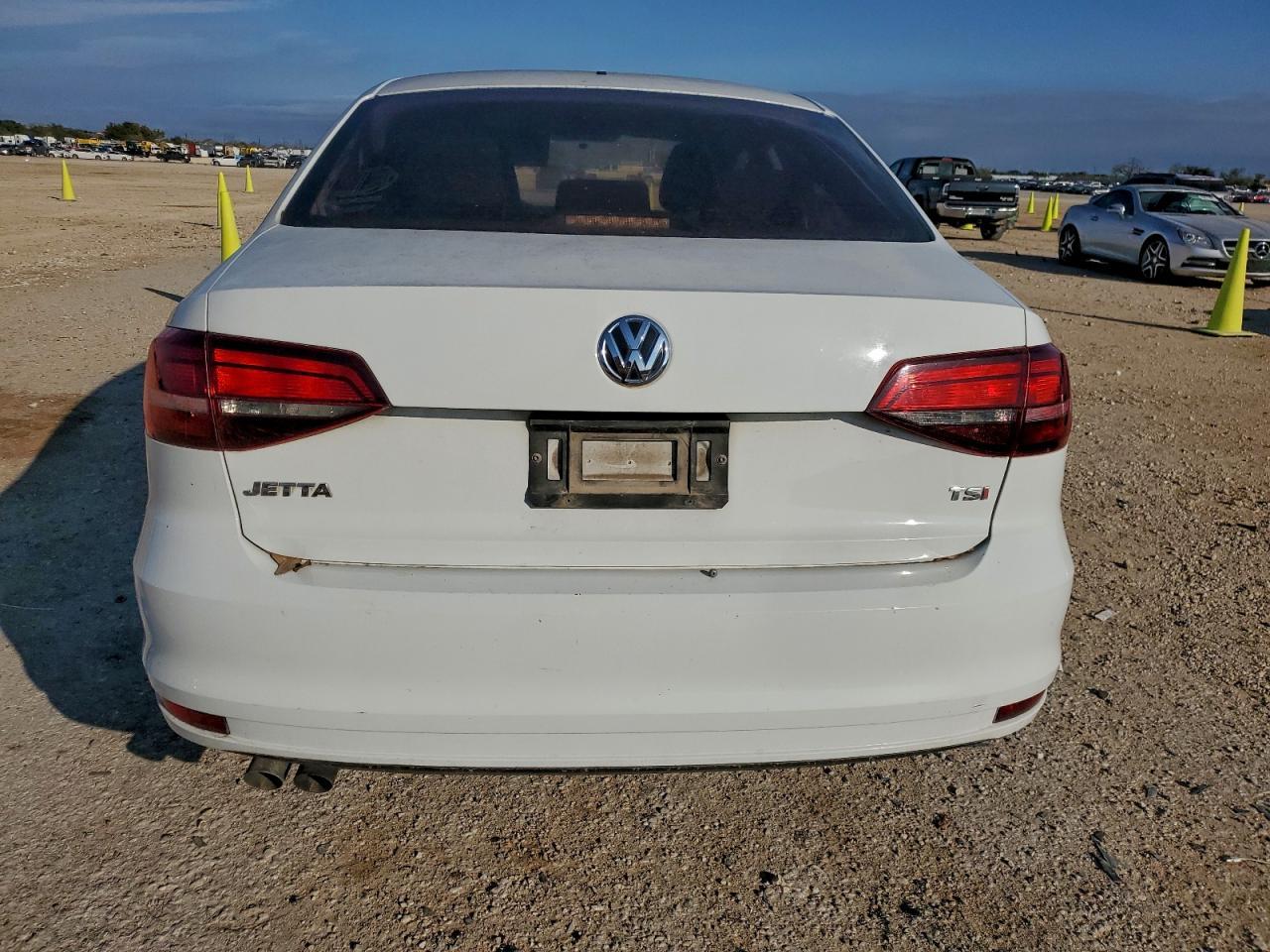 2016 Volkswagen Jetta S - zdjęcie 6