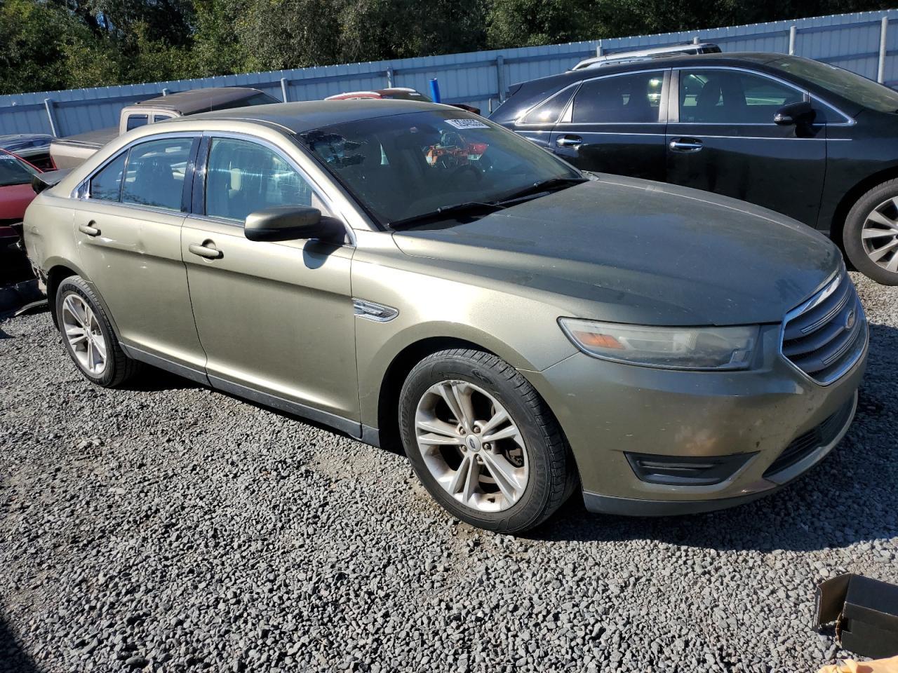 2013 Ford Taurus - zdjęcie 4