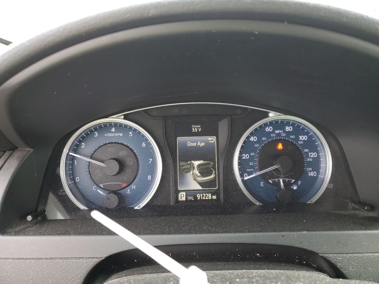 2017 Toyota Camry Le - zdjęcie 9