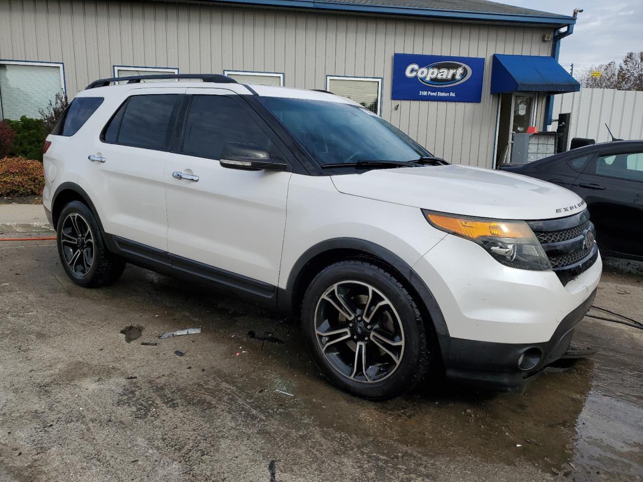 2014 Ford Explorer Sport - zdjęcie 4