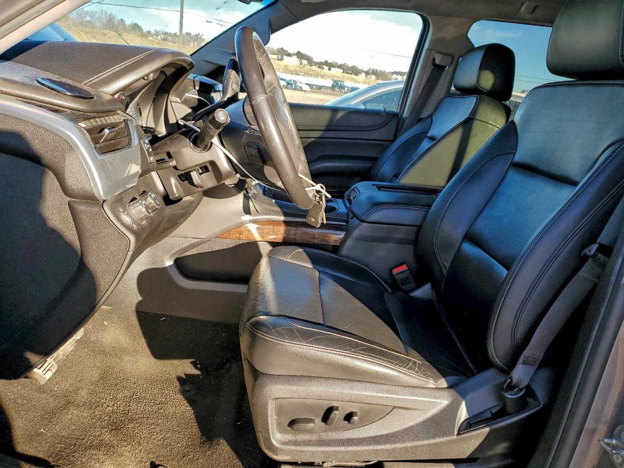 2018 Chevrolet Suburban - zdjęcie 7