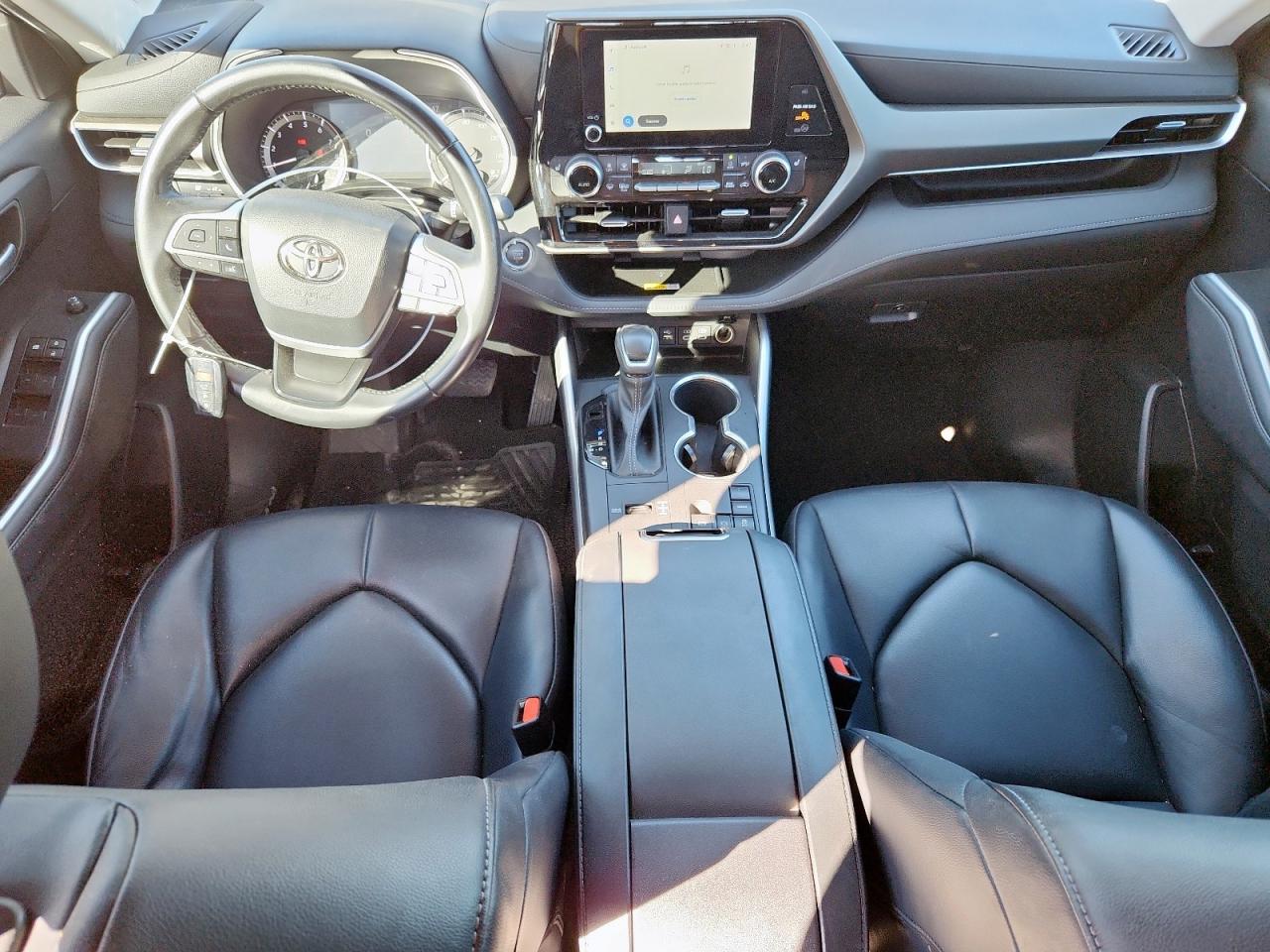 2023 Toyota Highlander L - zdjęcie 8