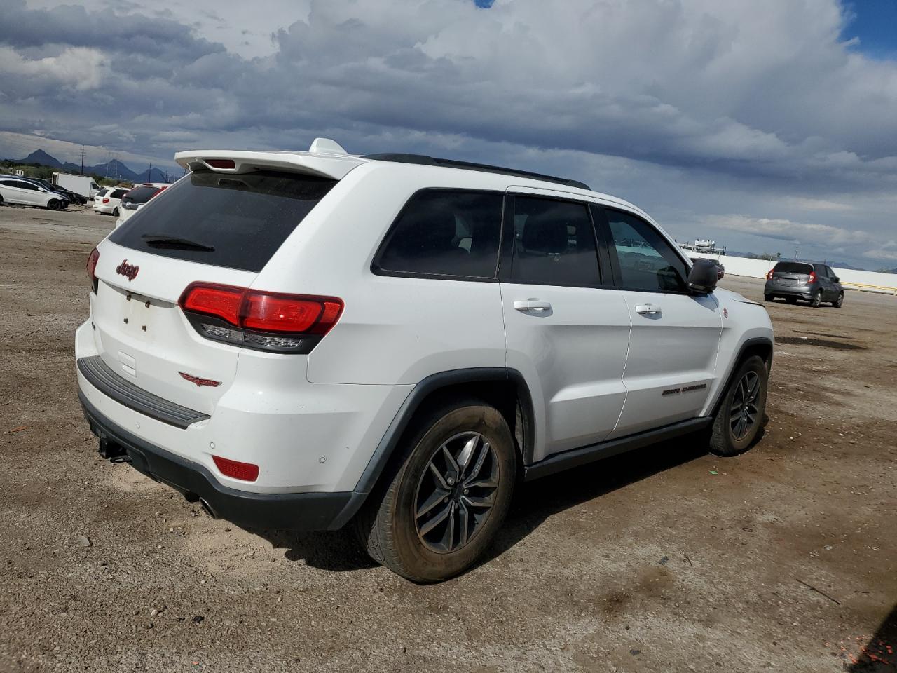 2020 Jeep Grand Cherokee Trailhawk - zdjęcie 3