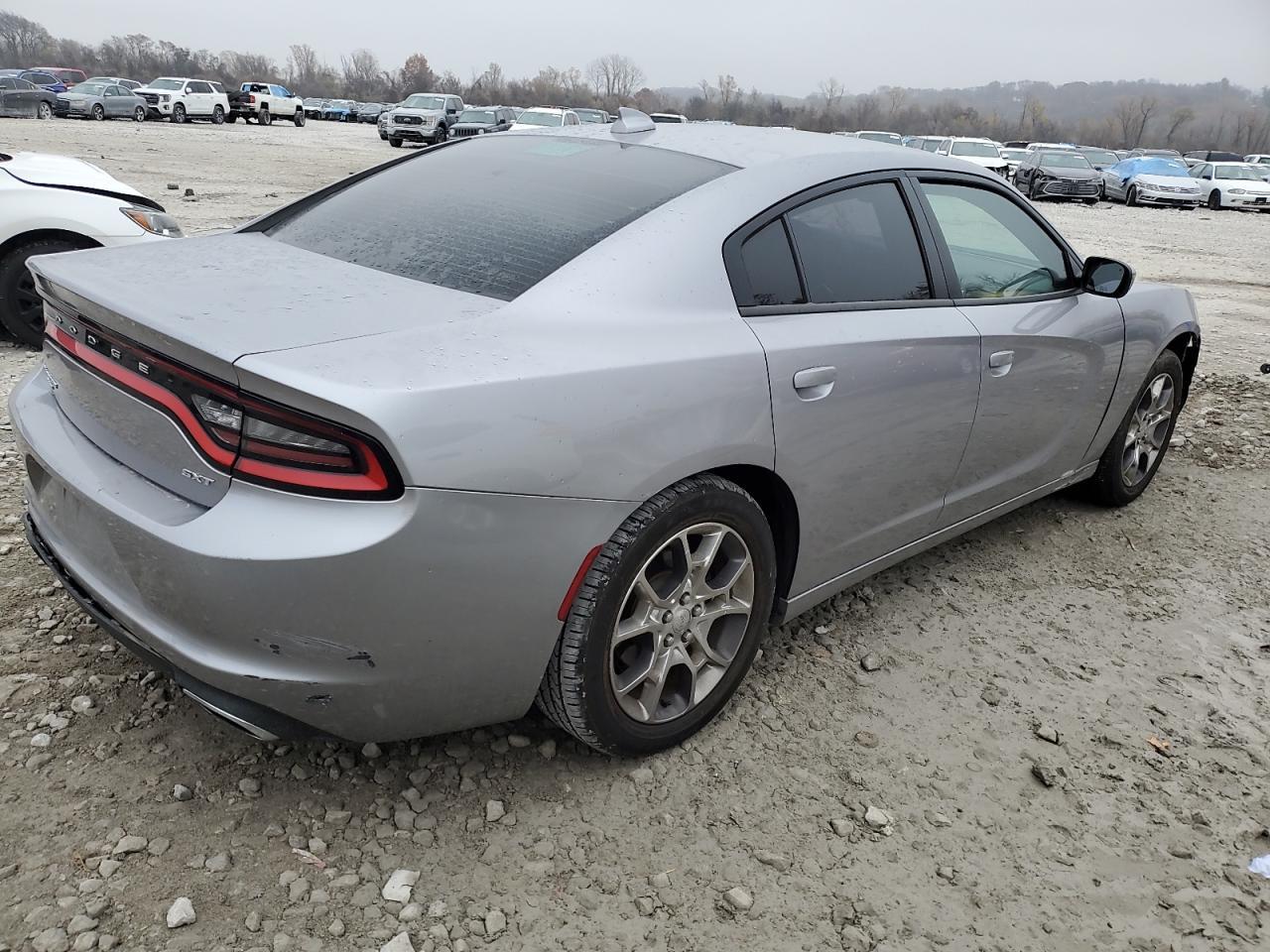 2016 Dodge Charger Sxt - zdjęcie 3
