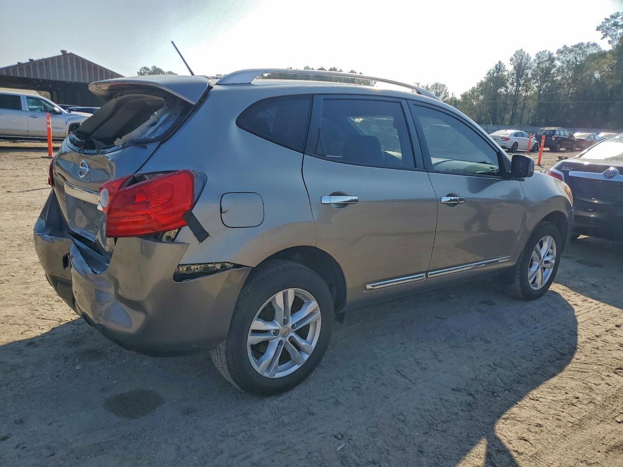 2013 Nissan Rogue - zdjęcie 3