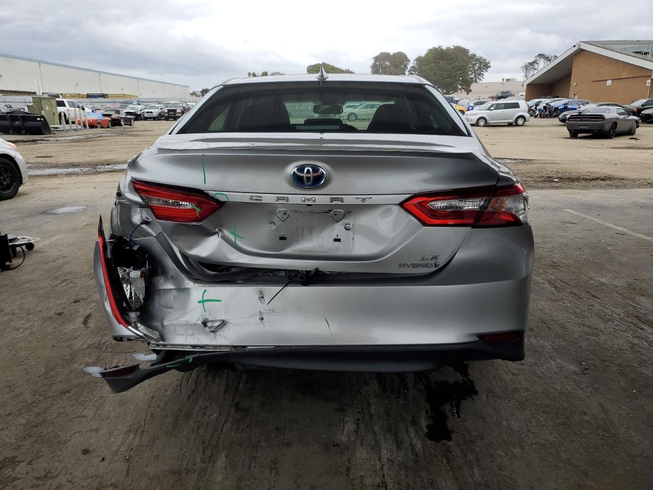 2018 Toyota Camry - zdjęcie 6
