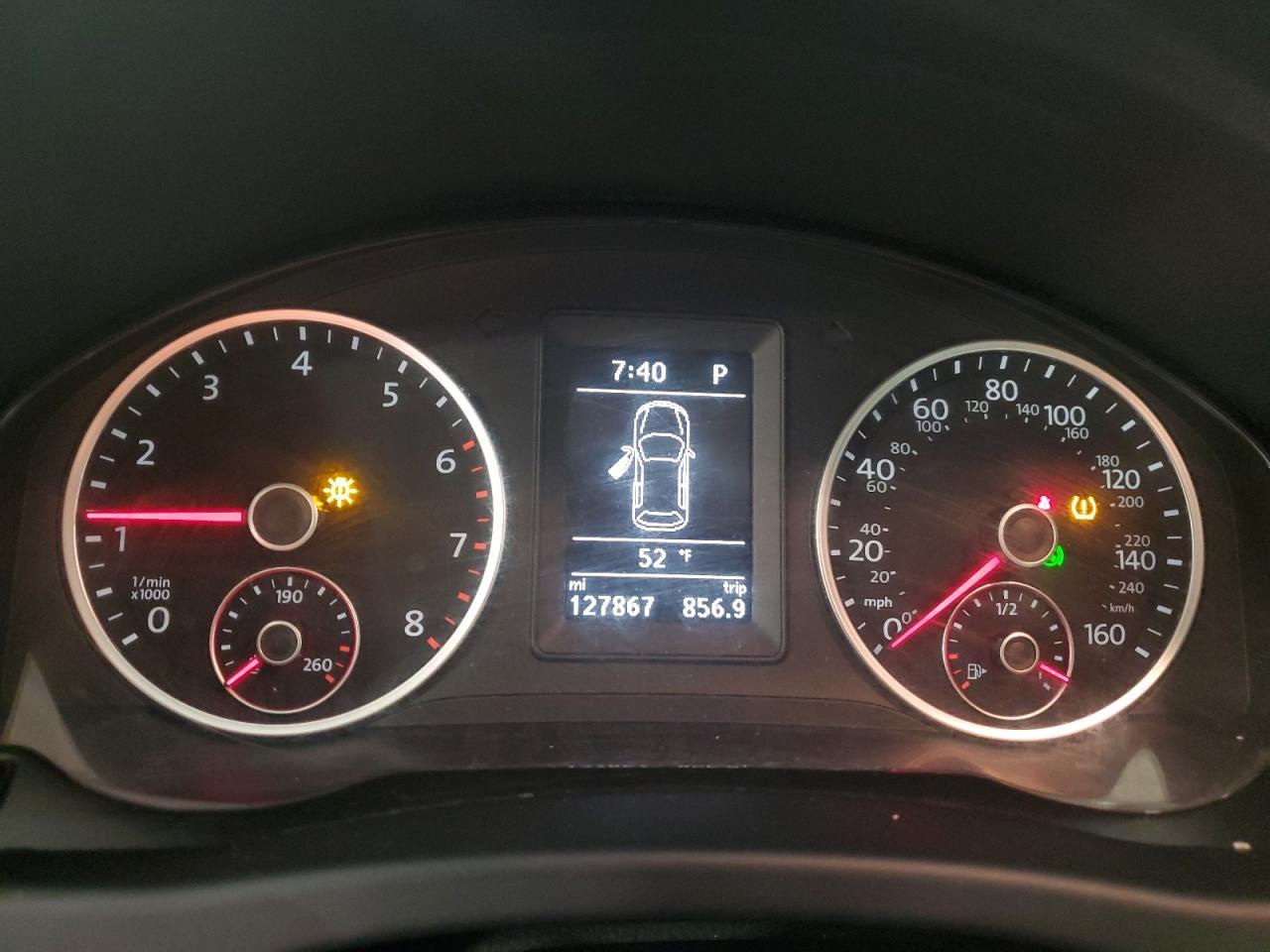 2014 Volkswagen Tiguan - zdjęcie 9