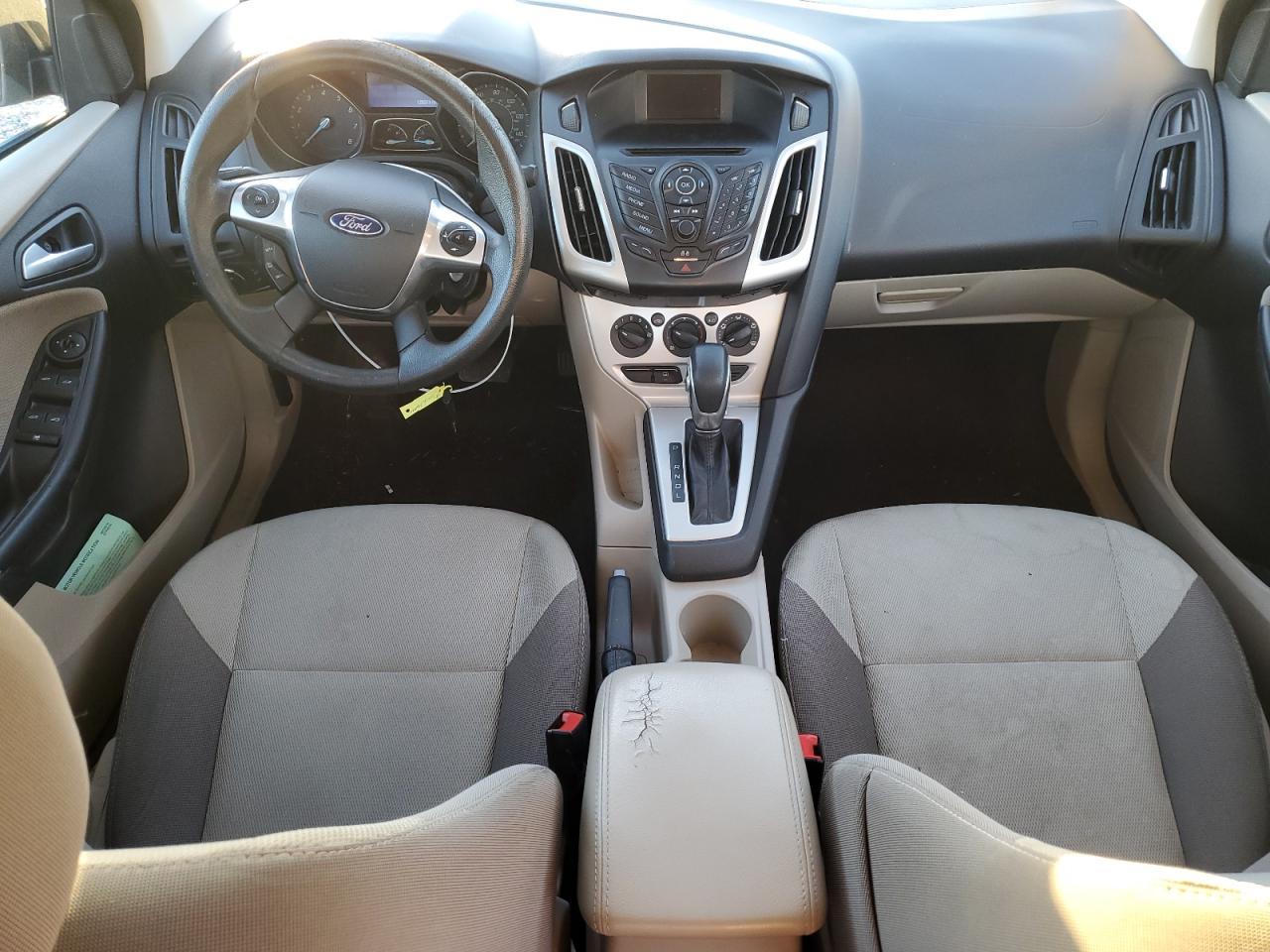 2014 Ford Focus - zdjęcie 8