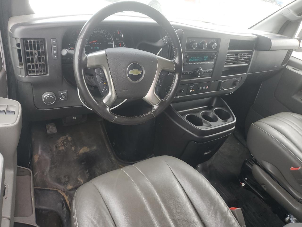 2018 Chevrolet Express G2500 - zdjęcie 8