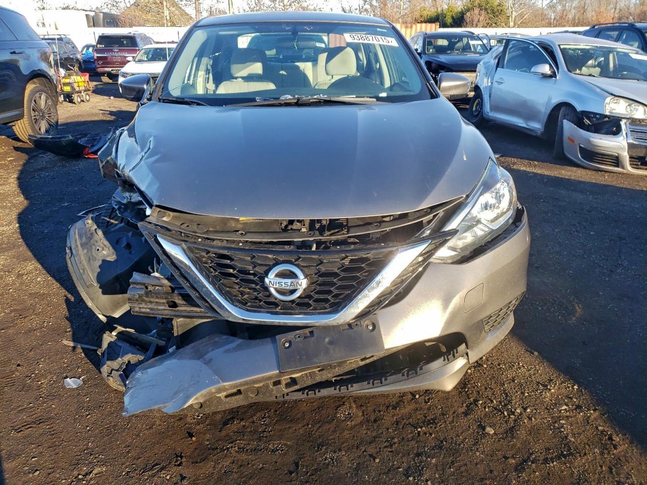 2017 Nissan Sentra - zdjęcie 5