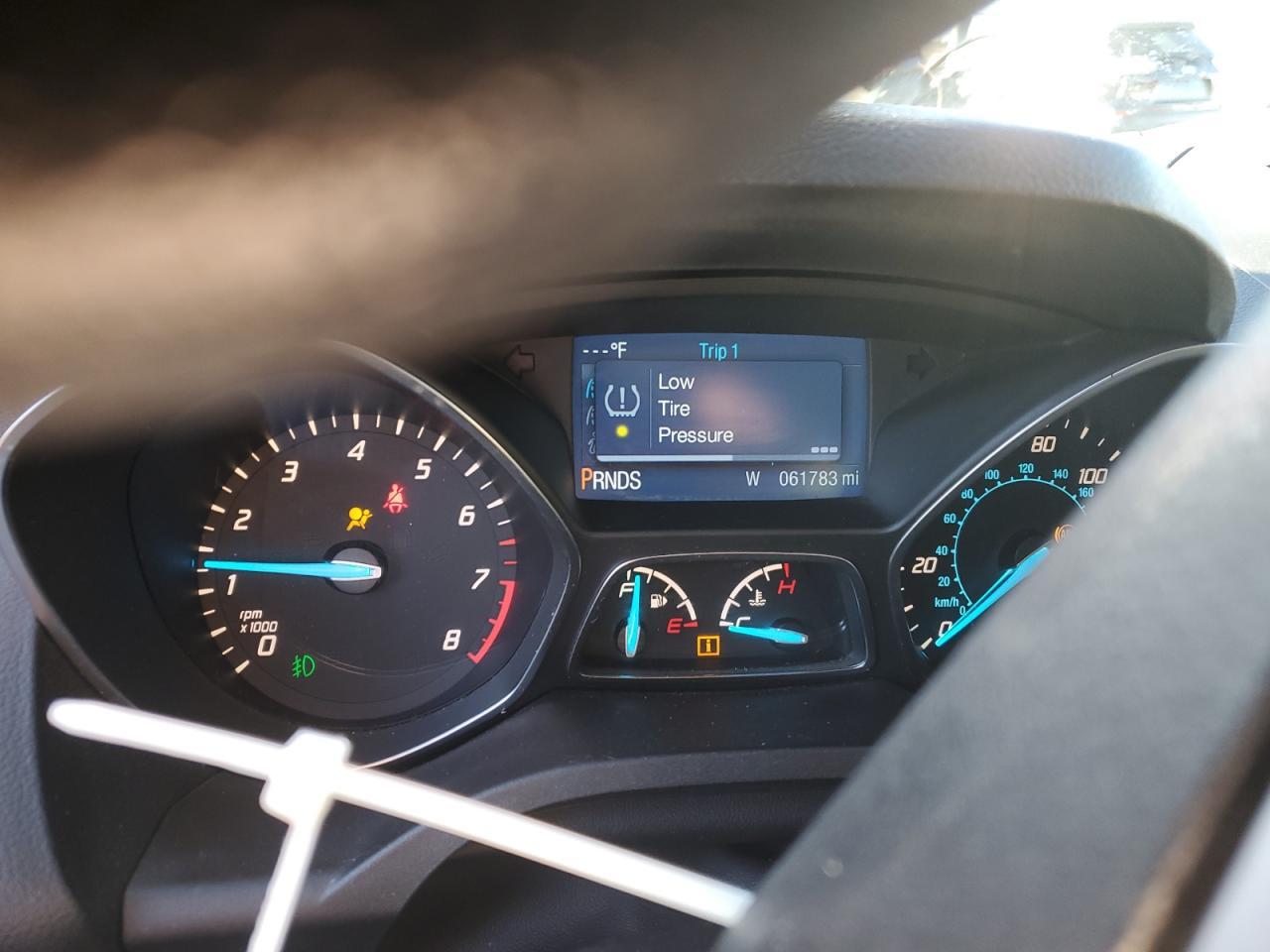 2015 Ford Escape - zdjęcie 9