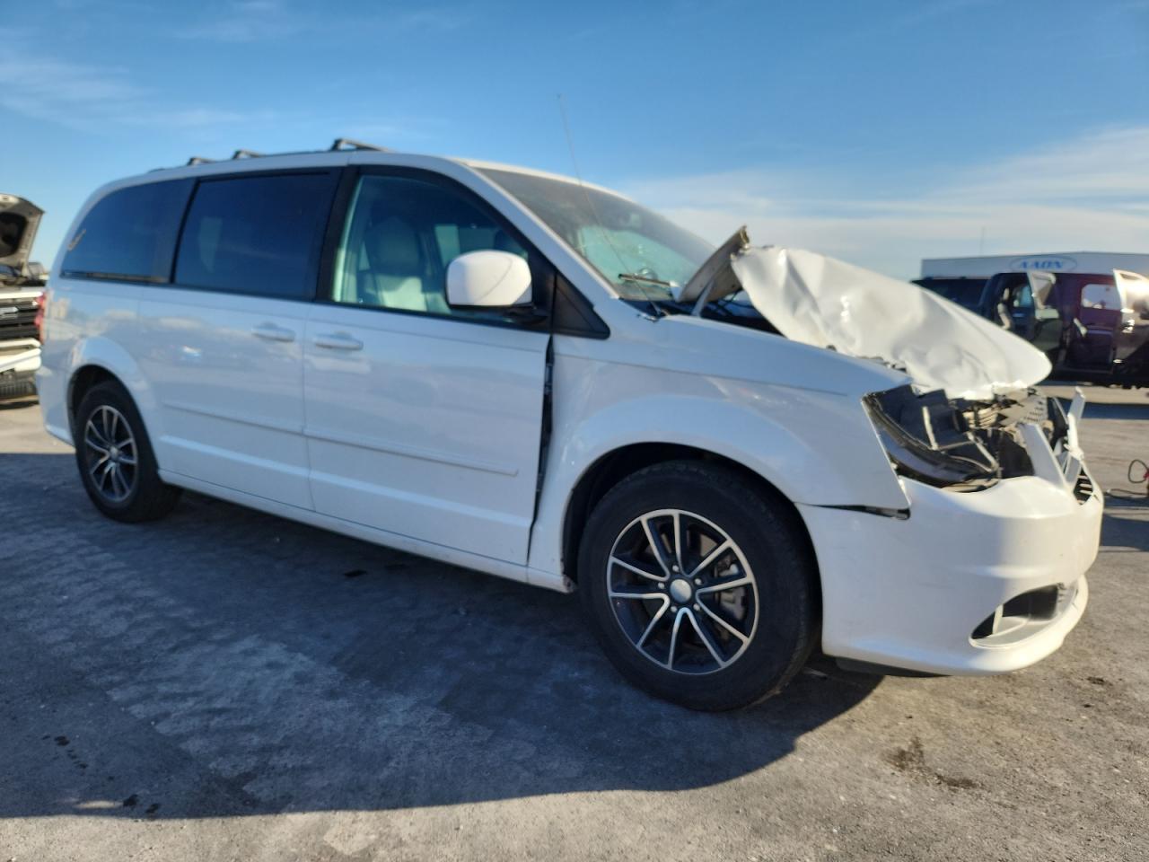 2017 Dodge Grand Caravan Gt - zdjęcie 4