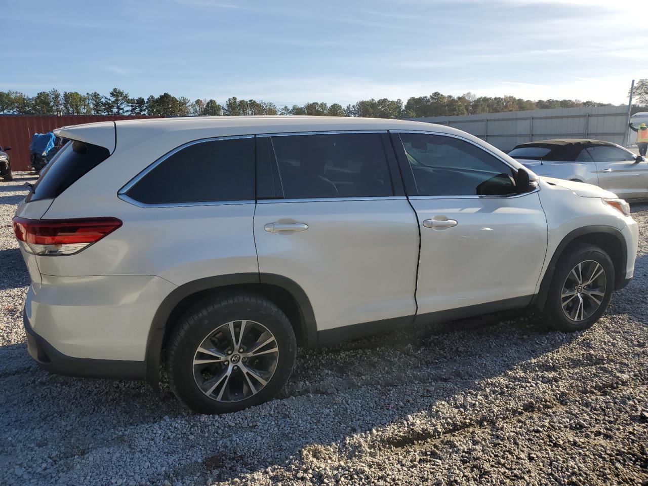 2019 Toyota Highlander - zdjęcie 3