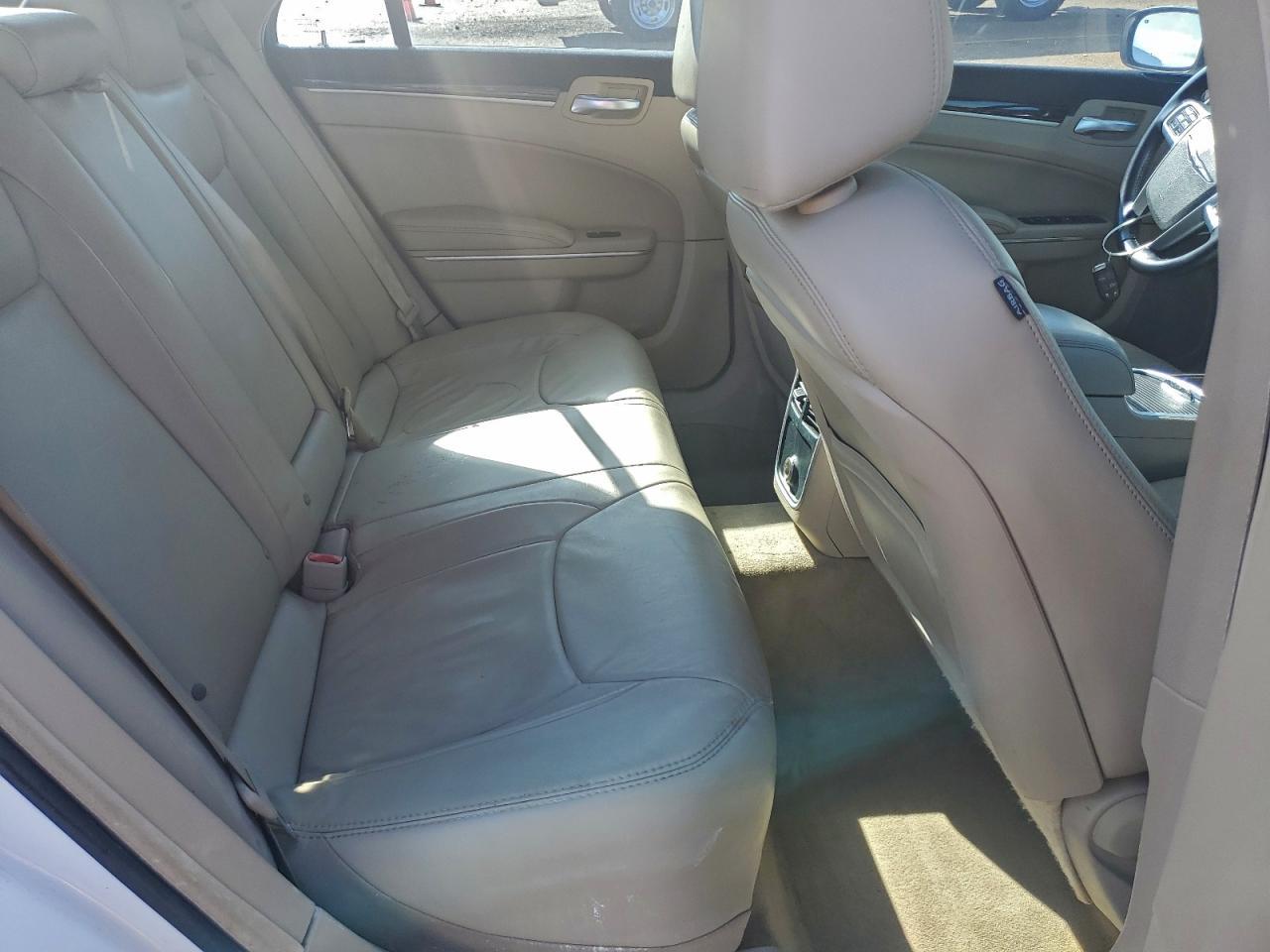 2013 Chrysler 300 - zdjęcie 10