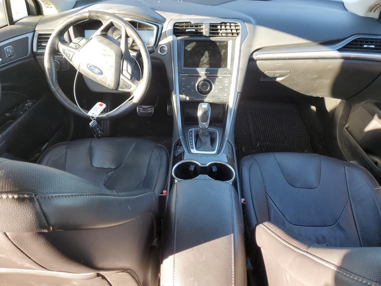 2014 Ford Fusion - zdjęcie 8