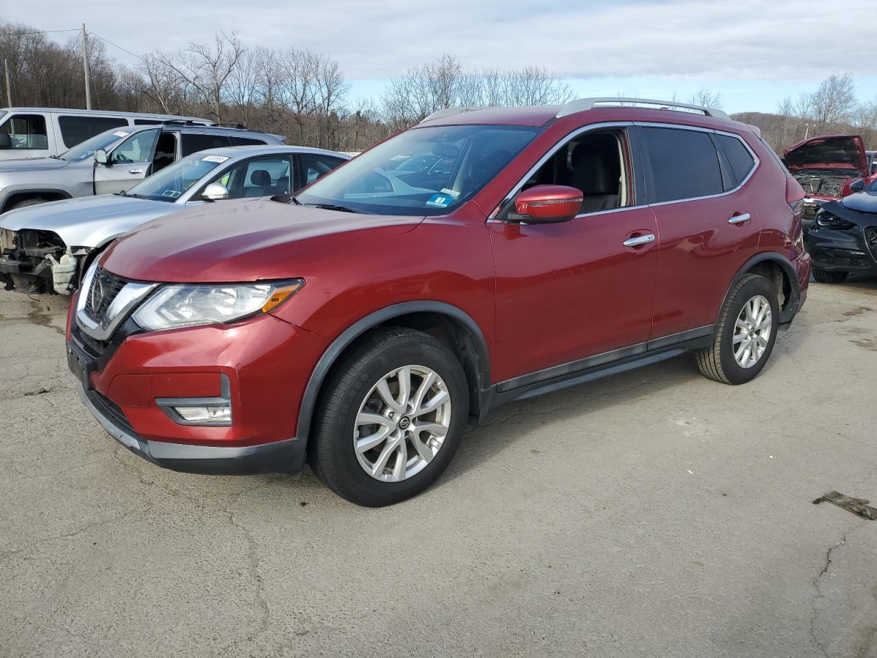 2018 Nissan Rogue - zdjęcie główne