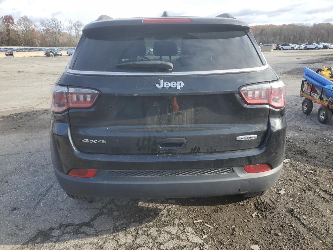 2018 Jeep Compass Latitude - zdjęcie 6