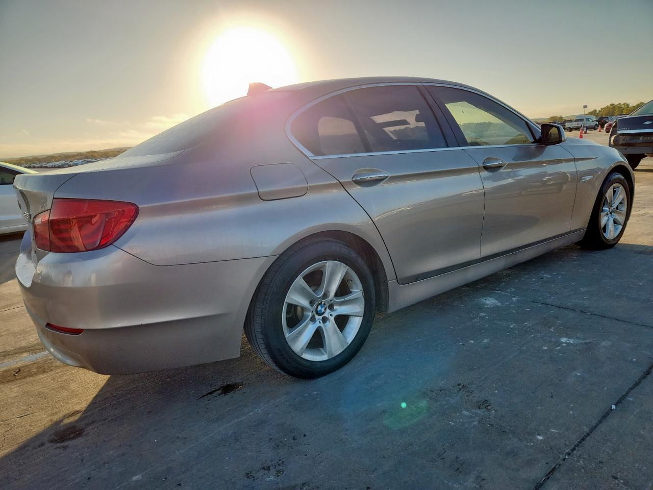2013 BMW 528 I - zdjęcie 3