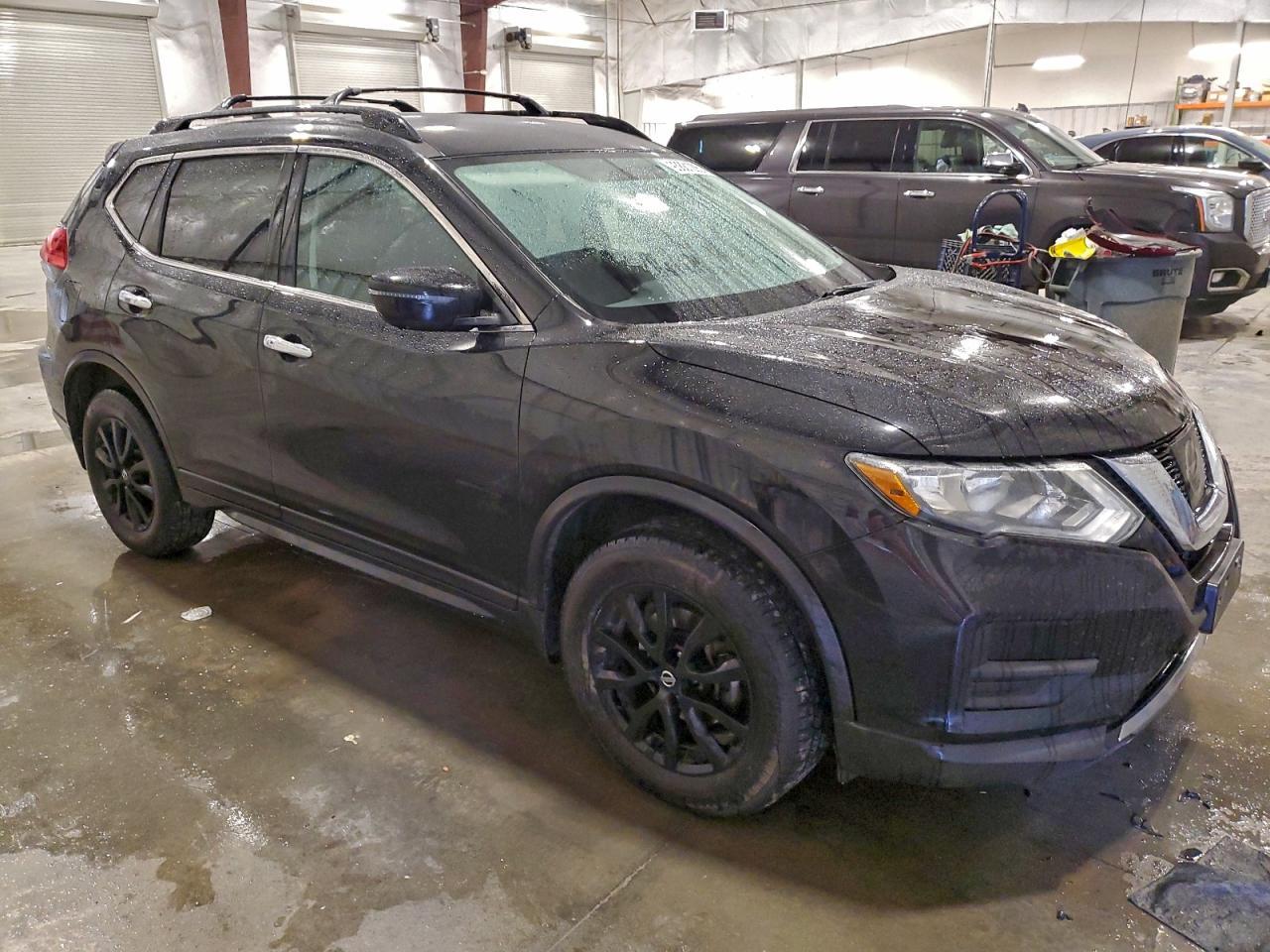 2017 Nissan Rogue - zdjęcie 4
