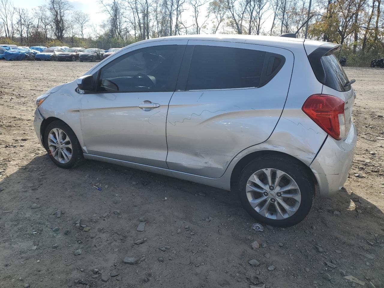 2021 Chevrolet Spark 1Lt - zdjęcie 2
