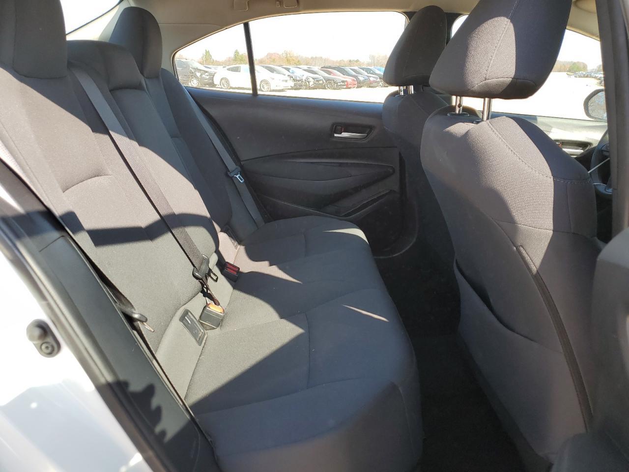 2021 Toyota Corolla Le - zdjęcie 10