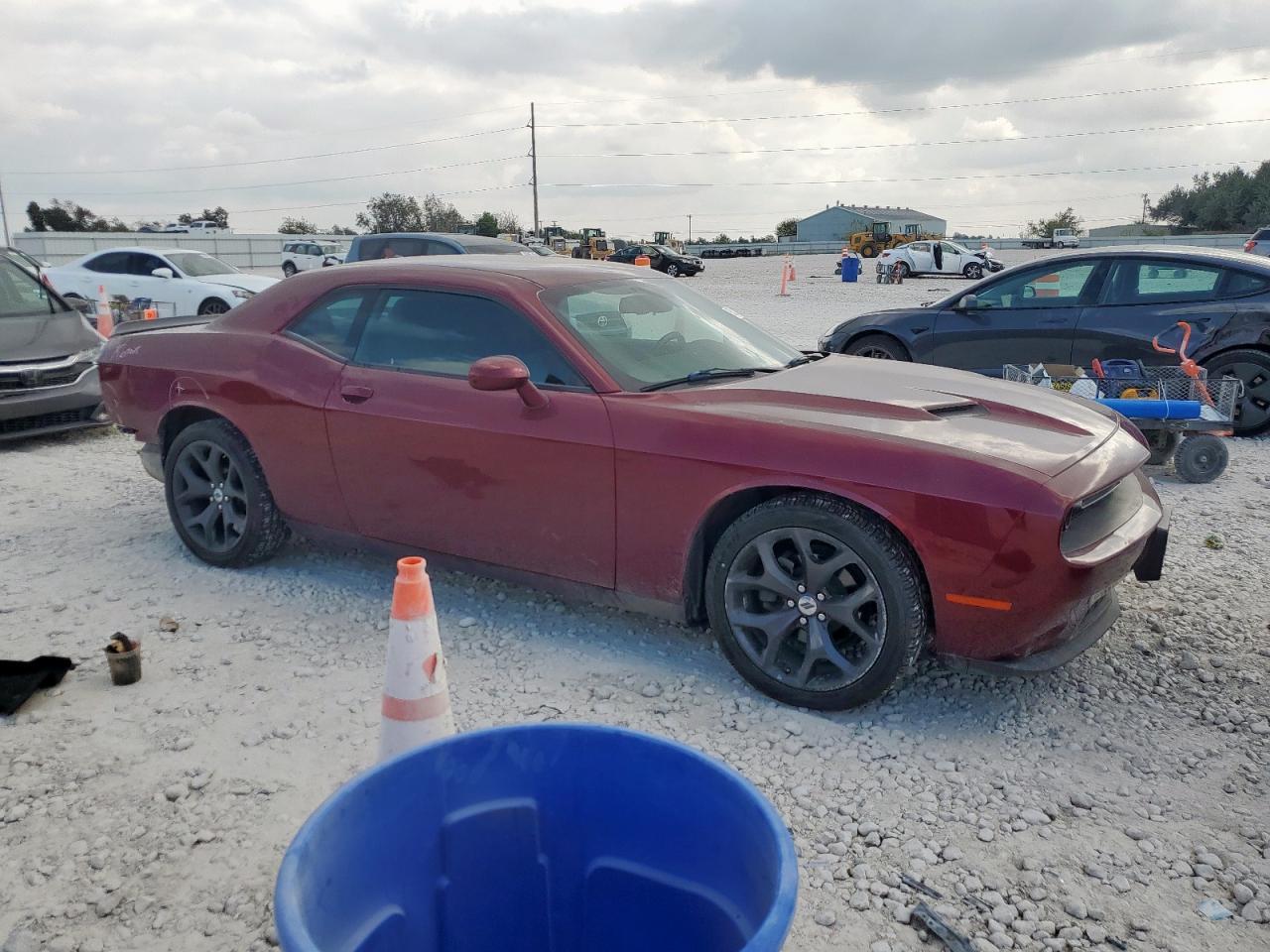 2017 Dodge Challenger - zdjęcie 4