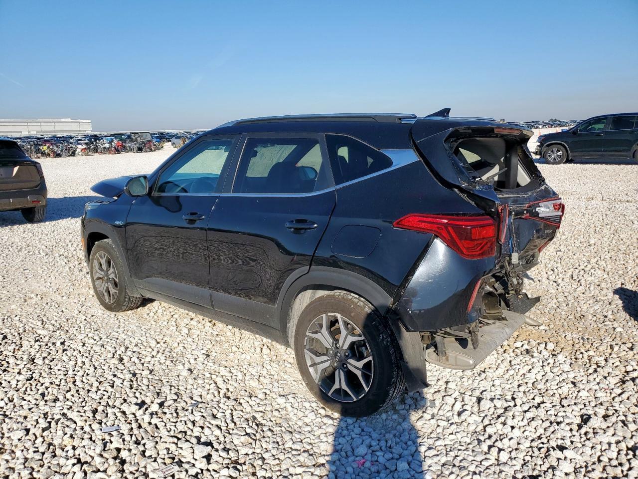 2021 Kia Seltos Ex - zdjęcie 2