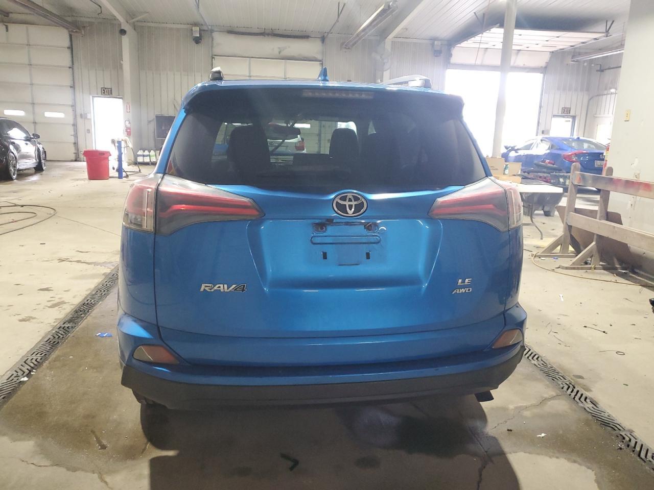 2016 Toyota RAV 4 - zdjęcie 6