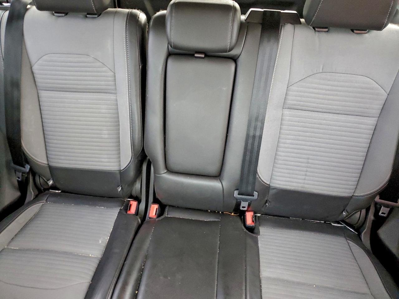 2017 Ford Escape - zdjęcie 10