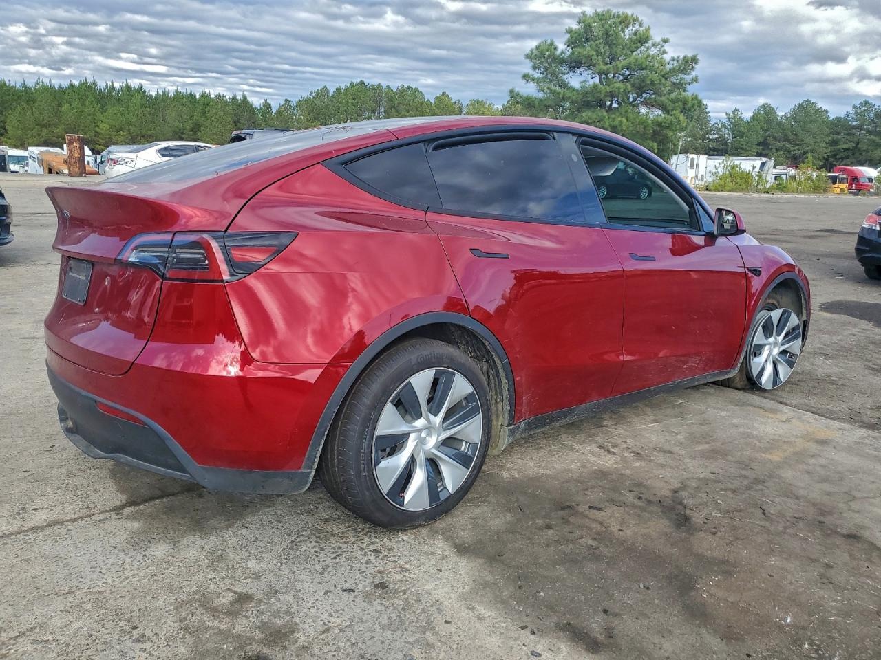2024 Tesla Model Y - zdjęcie 3