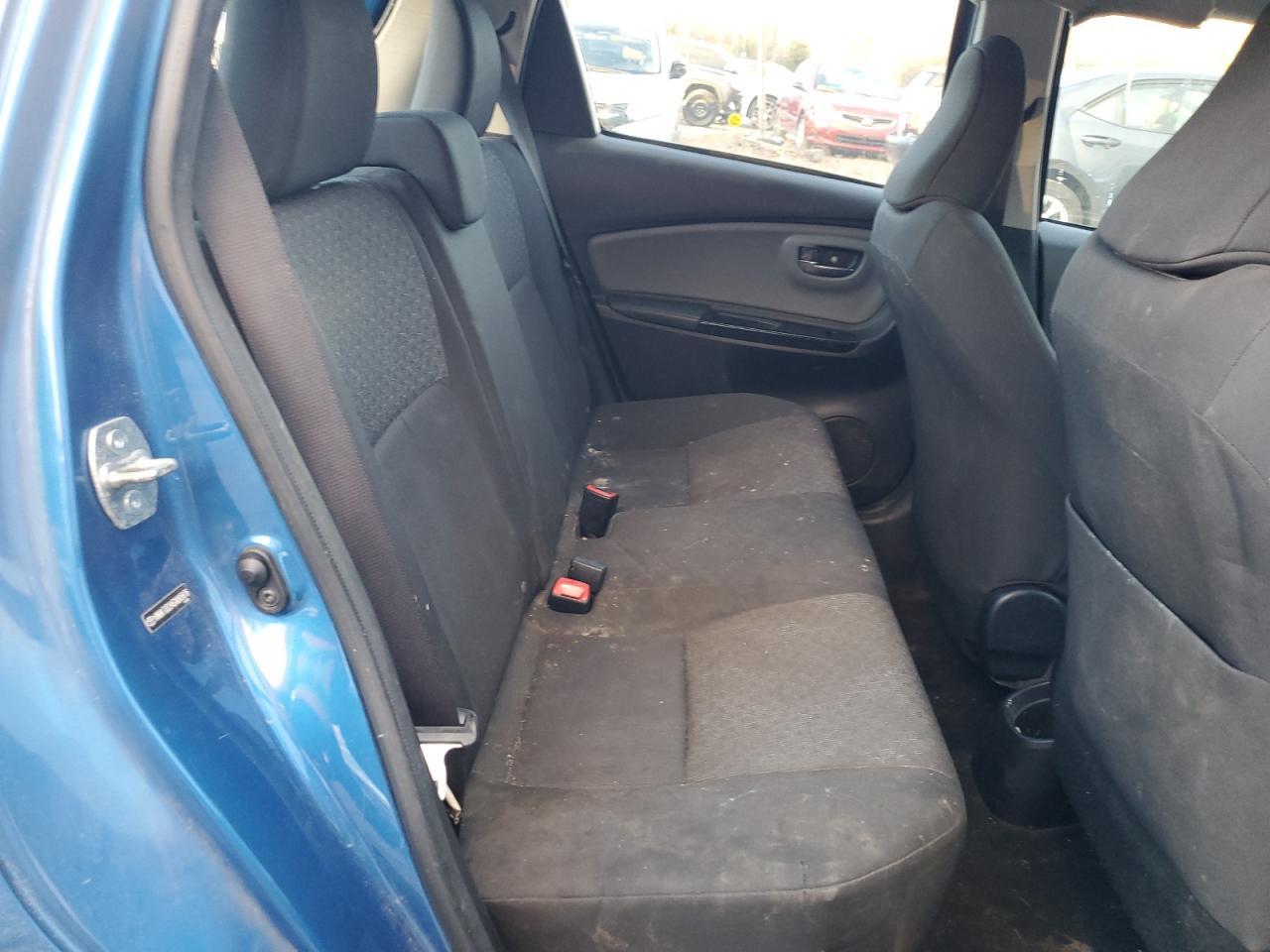 2016 Toyota Yaris L - zdjęcie 10