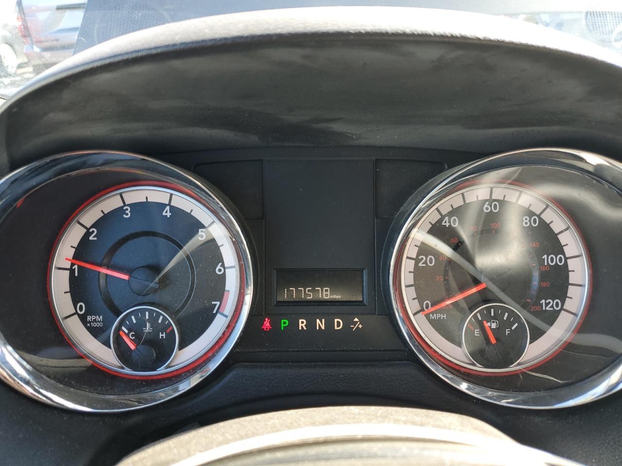 2017 Dodge Caravan - zdjęcie 9